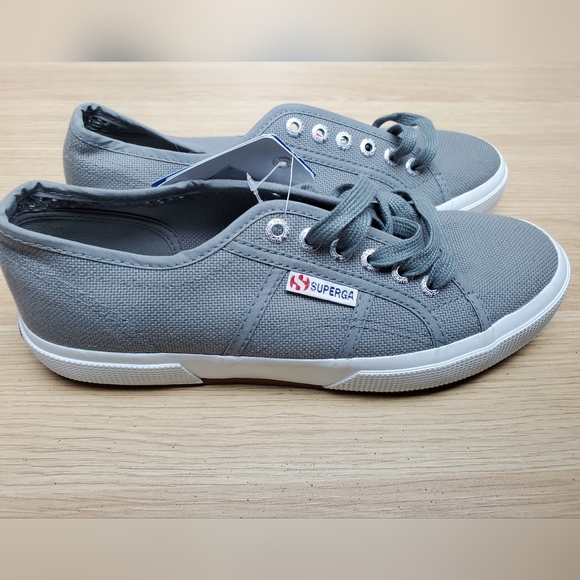Brand New! Superga 2750 - Picture 5 of 7